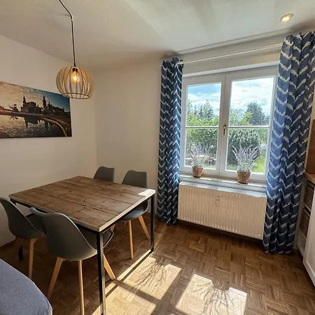 Stayindresden De Stadtrueckzug Mit Kingsize-bett Dresden